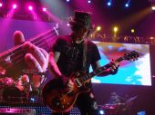 Concerts 2012 0605 paris alphaxl 087 Guns N' Roses